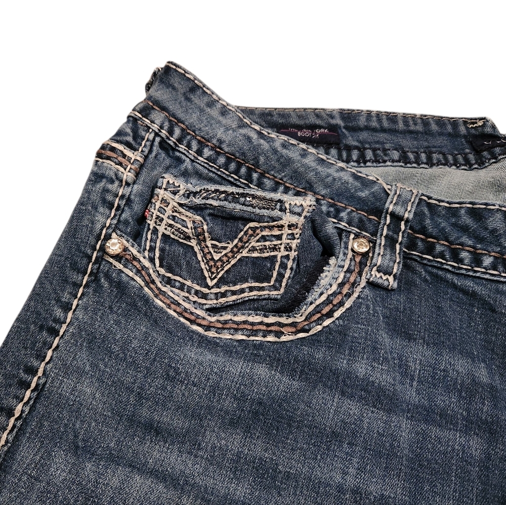 Women’s Vigoss The New York Bootcut Jean - Picture 3 of 6